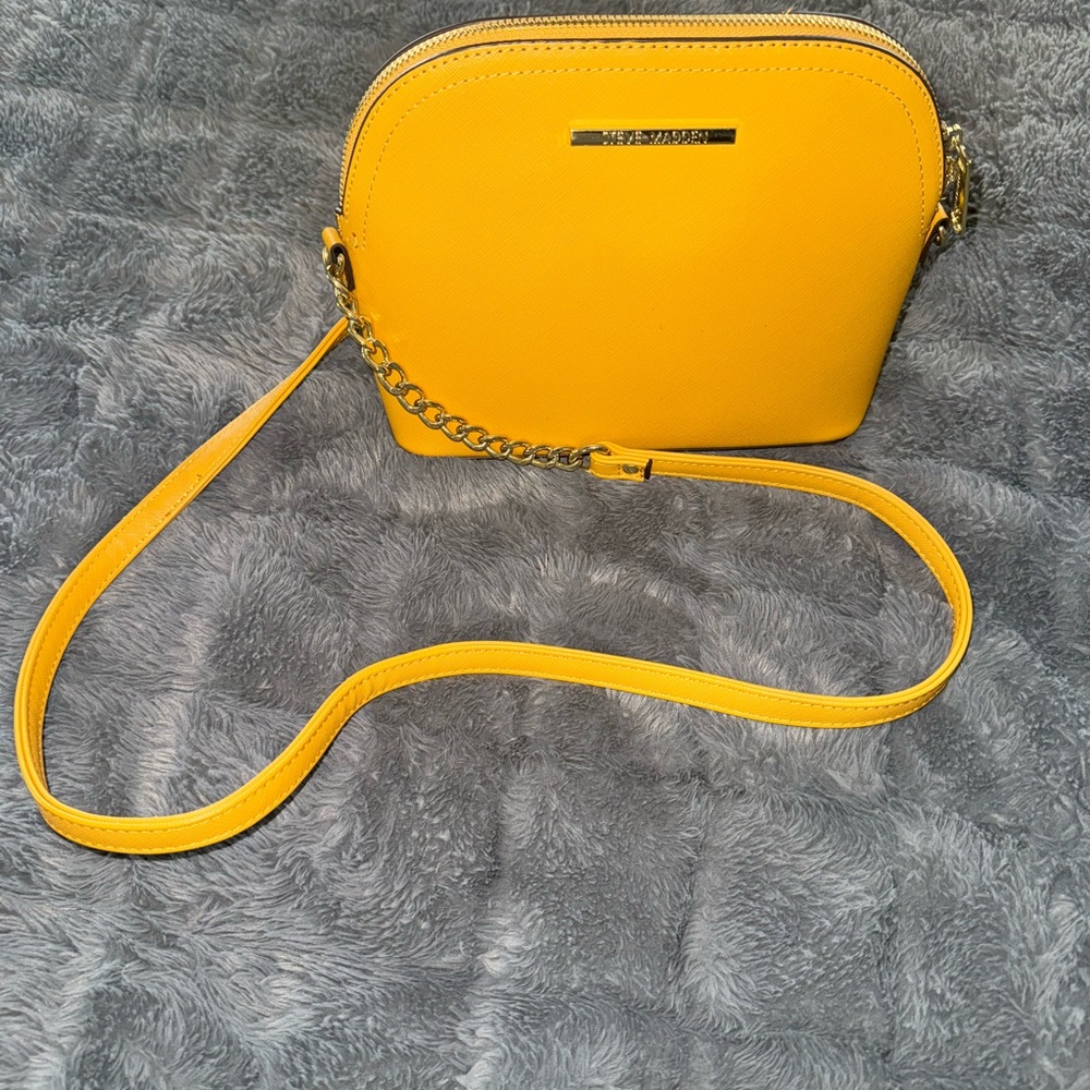 Steve Madden Yellow Crossbody Bag💛